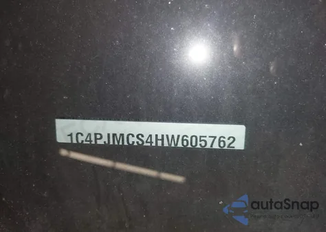 2017 Jeep Cherokee Latitude 4X4 from USA, damaged, VIN 1C4PJMCS4HW605762